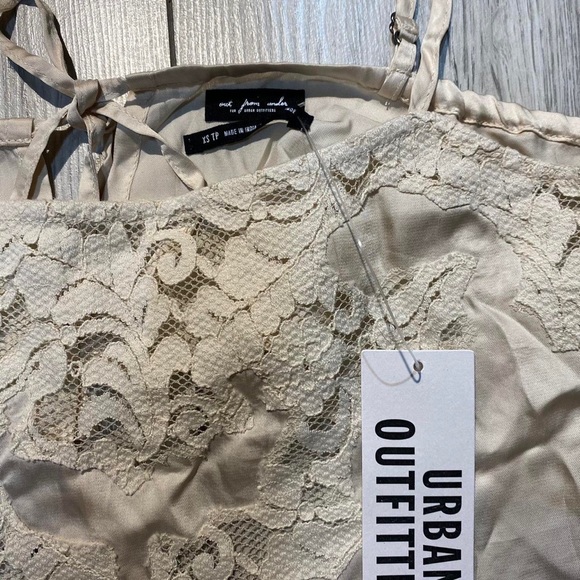urban outfitters out from under silk cami top size XS new - Picture 2 of 4